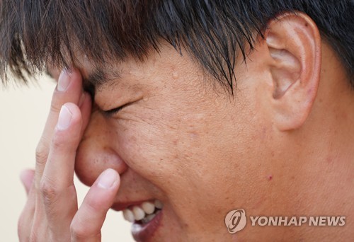 미국 매체 잔류한 김광현, 일상생활서도 고충