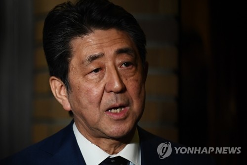 [올림픽1년연기] ② 질병에 꺾인 강행 의지…숨 가빴던 연기 결정 과정