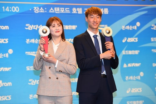 '서브'로 신인상 꿰찬 정성규·박현주 최초 기록 세워 기뻐요