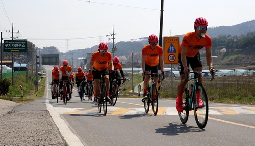 세월호 희생자 기리며 팽목∼안산 416㎞ 사이클로 20시간에 완주