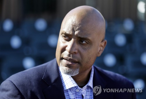 무관중 경기하면 연봉 추가 삭감 소문…MLB 노조는 절대 안 돼