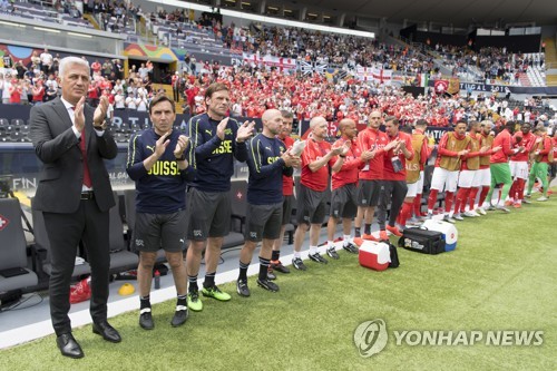 스위스 축구대표팀, 코로나19 위기에 2020년 급여 반납