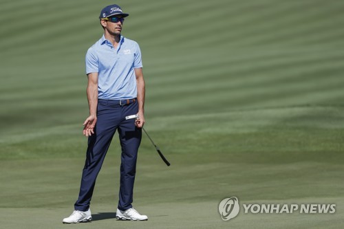 코로나19에 발 묶인 스페인 골퍼 베요 가족과 함께라 행복