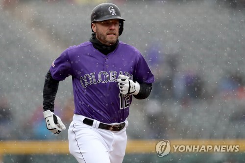 MLB 강타자 레이놀즈, 300홈런에 2개 남겨놓고 은퇴 선언