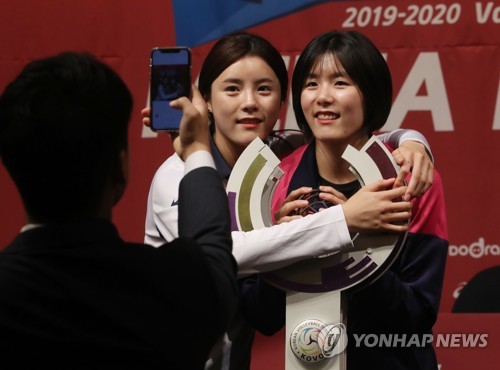 배구 '슈퍼 쌍둥이' 이재영·이다영, 흥국생명서 '합체'