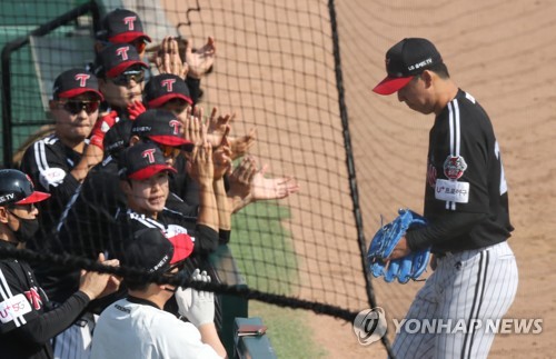 '드디어' 박병호 첫 홈런-모터 첫 안타…개막전 선발 총출동