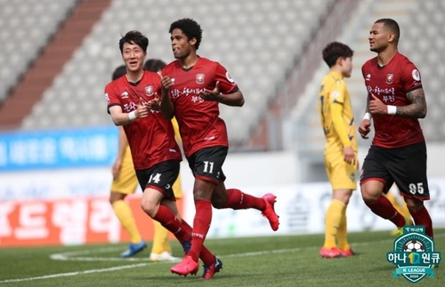 '이래준 골' 안산, 김길식 감독 데뷔전서 안양에 1-0 승리