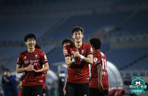 '초보사령탑' 대결서 수원FC, 안산에 완승…부천은 2연승