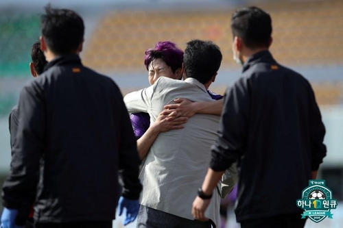 K리그2 경남 설기현 감독 프로 첫 승…정정용의 이랜드는 3무