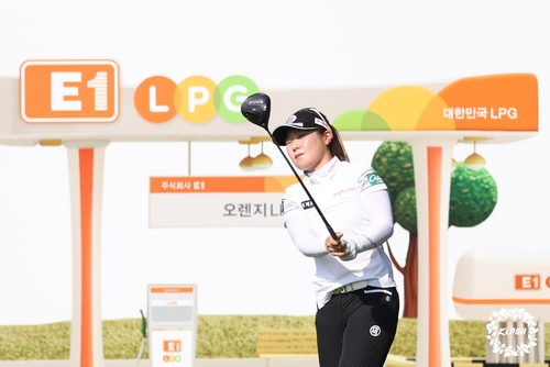 이소영, E1 채리티오픈 사흘 내내 선두…최예림 1타 차 2위