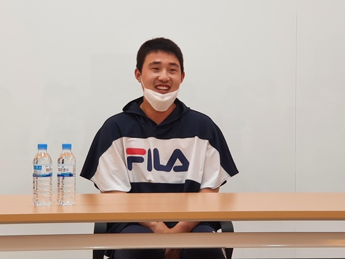 '두산 4번째 외야수' 김인태 첫 안타, 막힌 게 뚫린 기분