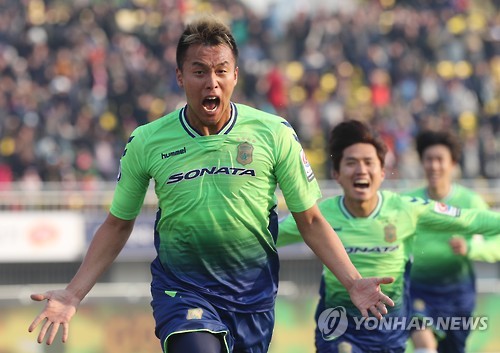 K리그1 '개막전의 사나이'는 김신욱…전북은 불패