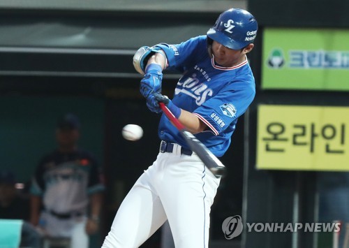 '빈틈 노린 3루 도루' 구자욱 수비도 주루도 확실히