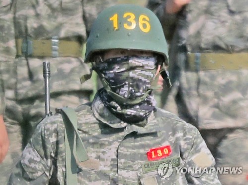 '해병대 입소 2주차' 손흥민, 사격 등 본격 '기초군사훈련 중'