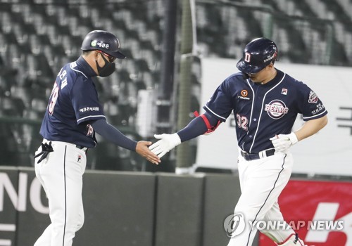 '4안타 4타점 불꽃타' 두산 김재환 원하는 스윙 나온다