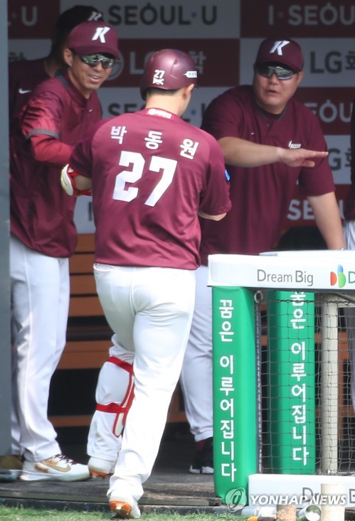 [프로야구전망대] '키움' 손혁, 염경엽-허문회와 차례로 사령탑 지략대결