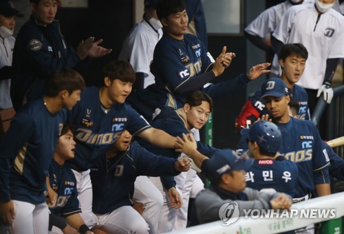 '알테어도 터졌다' NC, 9회 9득점으로 두산에 역전승