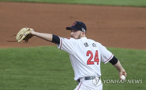 '자가격리 끝' 롯데 샘슨, KBO리그 데뷔전 3⅓이닝 2실점