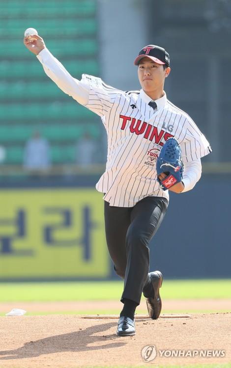 '선발 투수 풍년' LG '이우찬·김윤식도 있고 이정용도 던진다'