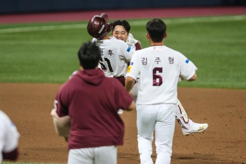 연봉 2천900만원 키움 전병우, 인생 첫 끝내기 안타 친 날