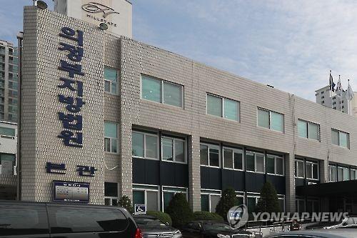 암 의심 환자에 적극적 검사 권유 안 한 의사도 책임