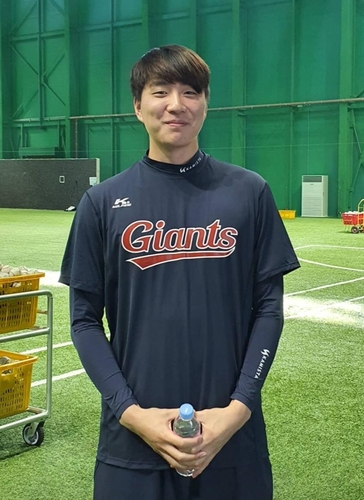 '타구에 머리 강타' 롯데 이승헌, 밝은 표정으로 복귀
