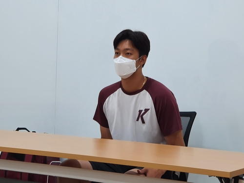 '1군 복귀' 안우진 체인지업, 커브 더 연마…선발은 2∼3년 뒤