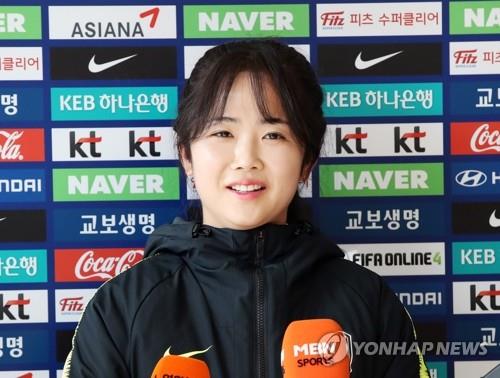 여자축구 이민아, 중학생 유망주 찾아가 '깜짝 멘토링'