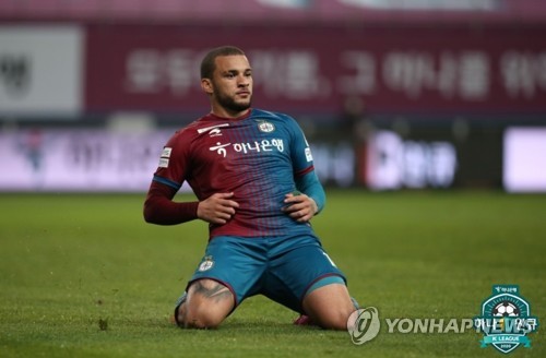 '안드레 발끝 vs 쥴리안 머리'…대전-전남, 선두 추격 맞대결