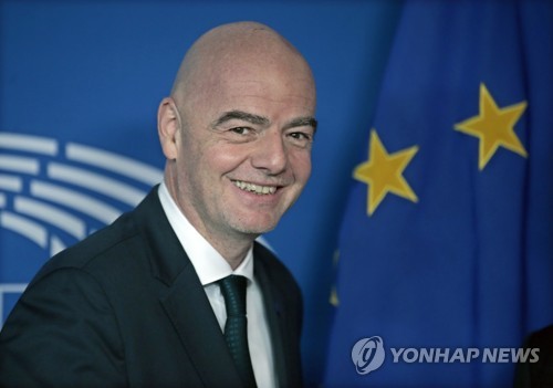 FIFA의 달라진 잣대…정치적 표현 금지, 상식에 맞게 적용해야
