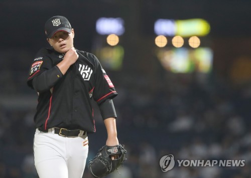 kt 김민, 최악의 제구난조…1⅓이닝 5볼넷 8실점