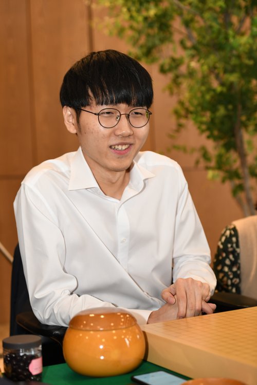 신진서, 1판만 더 이기면 GS칼텍스배 3년 연속 우승