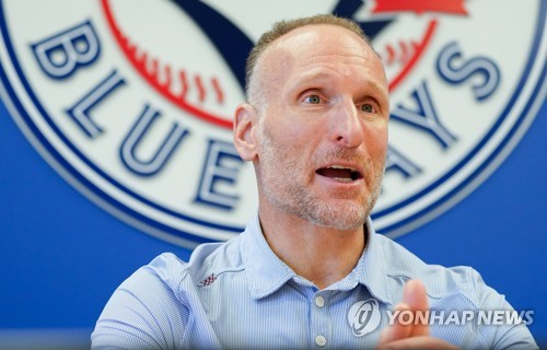 토론토 사장 캐나다로 돌아가는 게 안전한데…곧 훈련지 결정