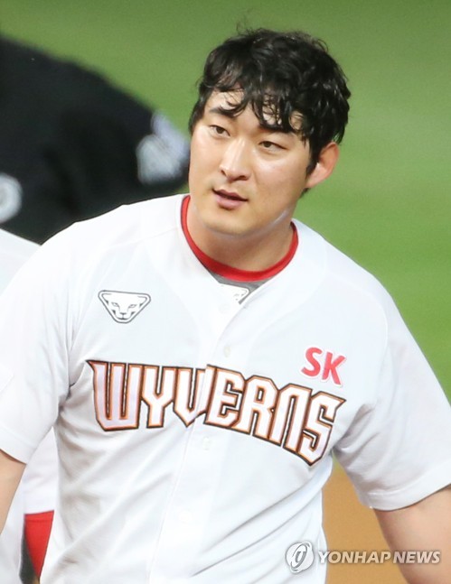 무너진 SK 뒷문…블론세이브 1·2위 하재훈-서진용 어쩌나