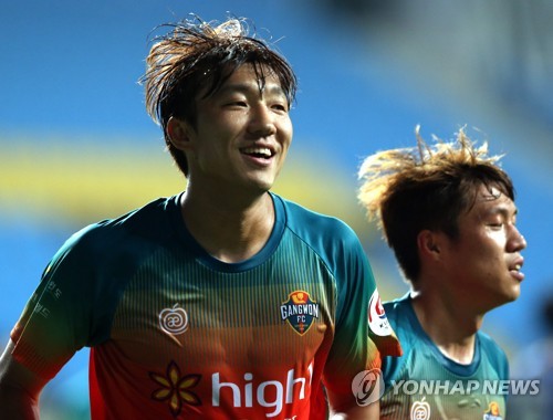 고무열, PK 결승포로 3경기 연속골…강원, 인천에 2-1 역전승