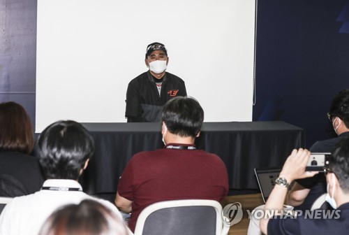 최원호 한화 감독대행, 파격 행보 1군 다 바꿀지도 고민했다