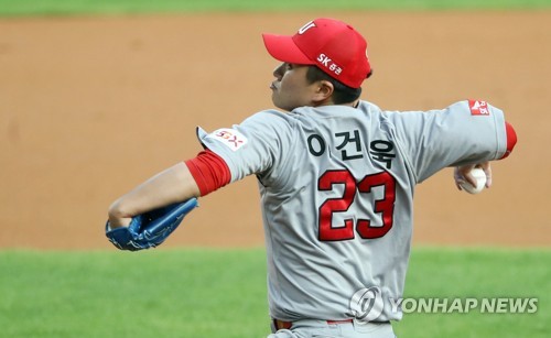 '6이닝 노히트' 이건욱 볼넷이랑 안타를 맞바꾸면 좋을 텐데(종합)