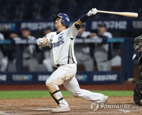 지칠 줄 모르는 NC의 꾸준한 대포 vs 추격자 키움의 연쇄 폭발