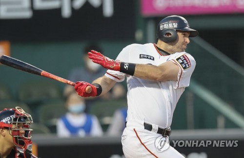 한화, 새 외국인 타자 브랜던 반스 영입…호잉과는 결별(종합)