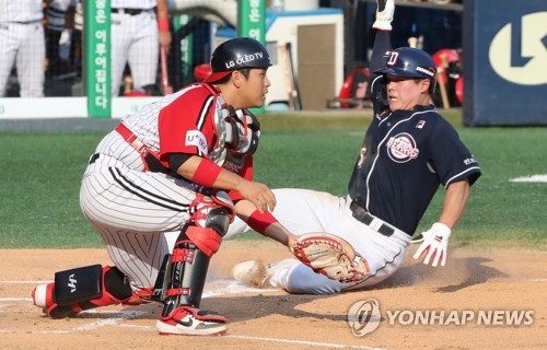 [프로야구전망대] 2∼4위 0.5게임 차…점점 뜨거워지는 서울 삼국지