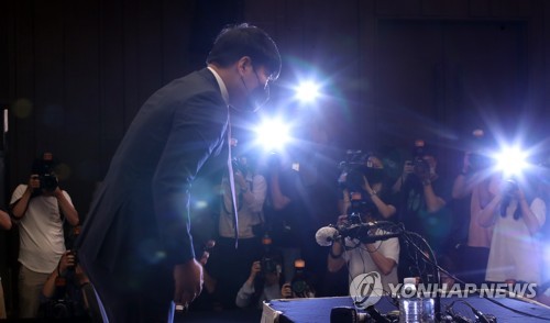 키움 단장 강정호, 어제 구단에 사과…복귀 철회 의사 존중