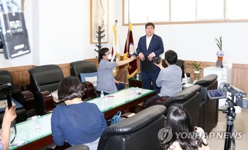 경주시체육회 운동처방사 성추행·폭행 혐의로 고발키로