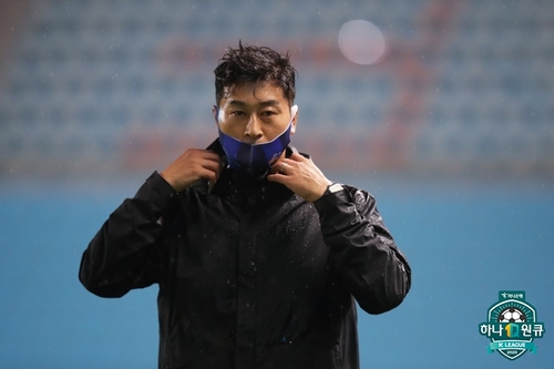 울산 선두 되찾았지만…감독도, 베테랑도 마지막에 웃어야