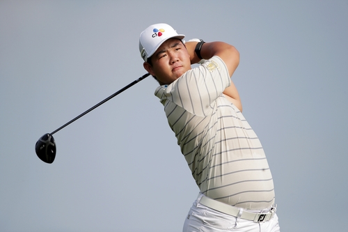 KPGA '10대 돌풍' 계속…19세 김민규 2위, 김주형은 중위권 도약