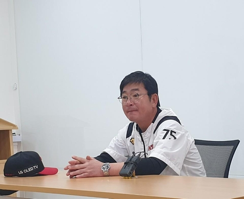 하락세 류중일 LG 감독 답답한 마음…마운드 안정된 팀이 이겨