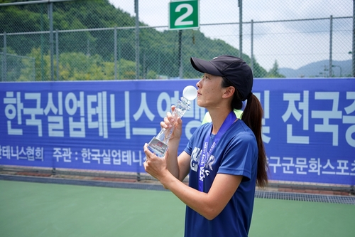 홍승연, 실업테니스연맹전 여자 3관왕…남자는 홍성찬 2관왕