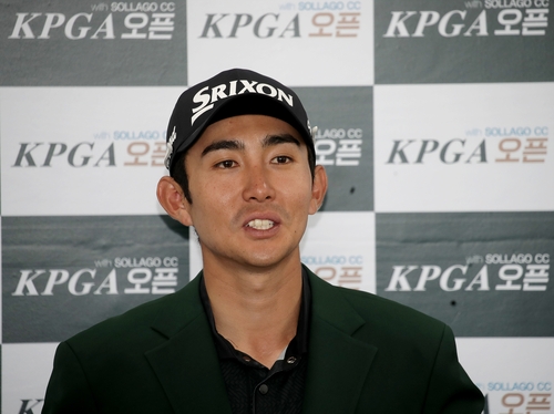 우승 뒤 '혼인신고' 공개한 이수민 아내에게 트로피 바칩니다