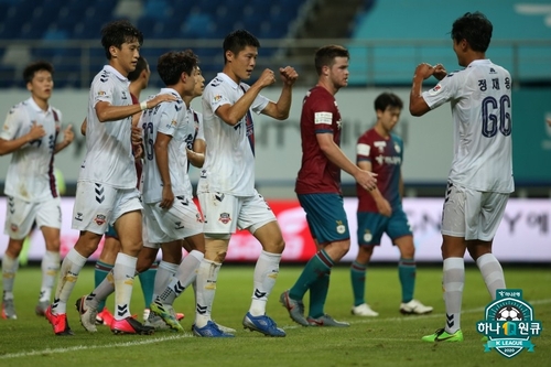'마사·안병준 멀티골' 수원FC, 대전 4-1 격파…선두 탈환
