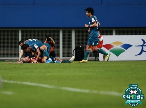 '안드레 결승골' 대전, 제주 2-1 잡고 2위로…'게 섯거라 수원!'(종합)