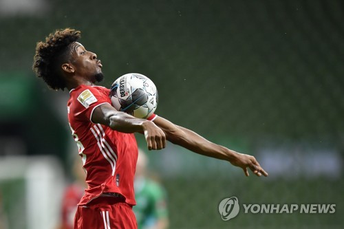 '밥 먹듯이 우승' 바르사 비달, 9시즌 연속 리그 우승은 실패